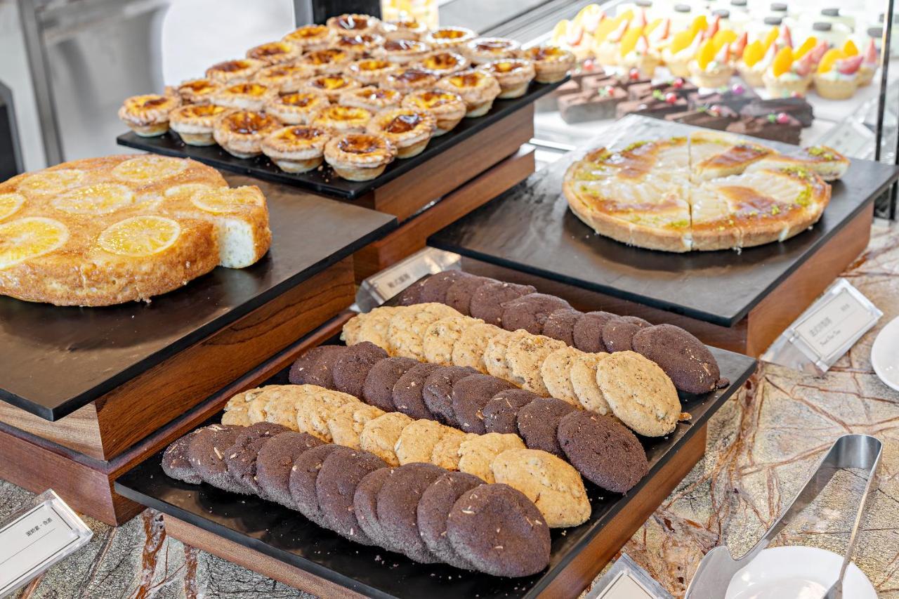 Hualien Farglory Hotel Yanliau Exterior foto A selection of pastries